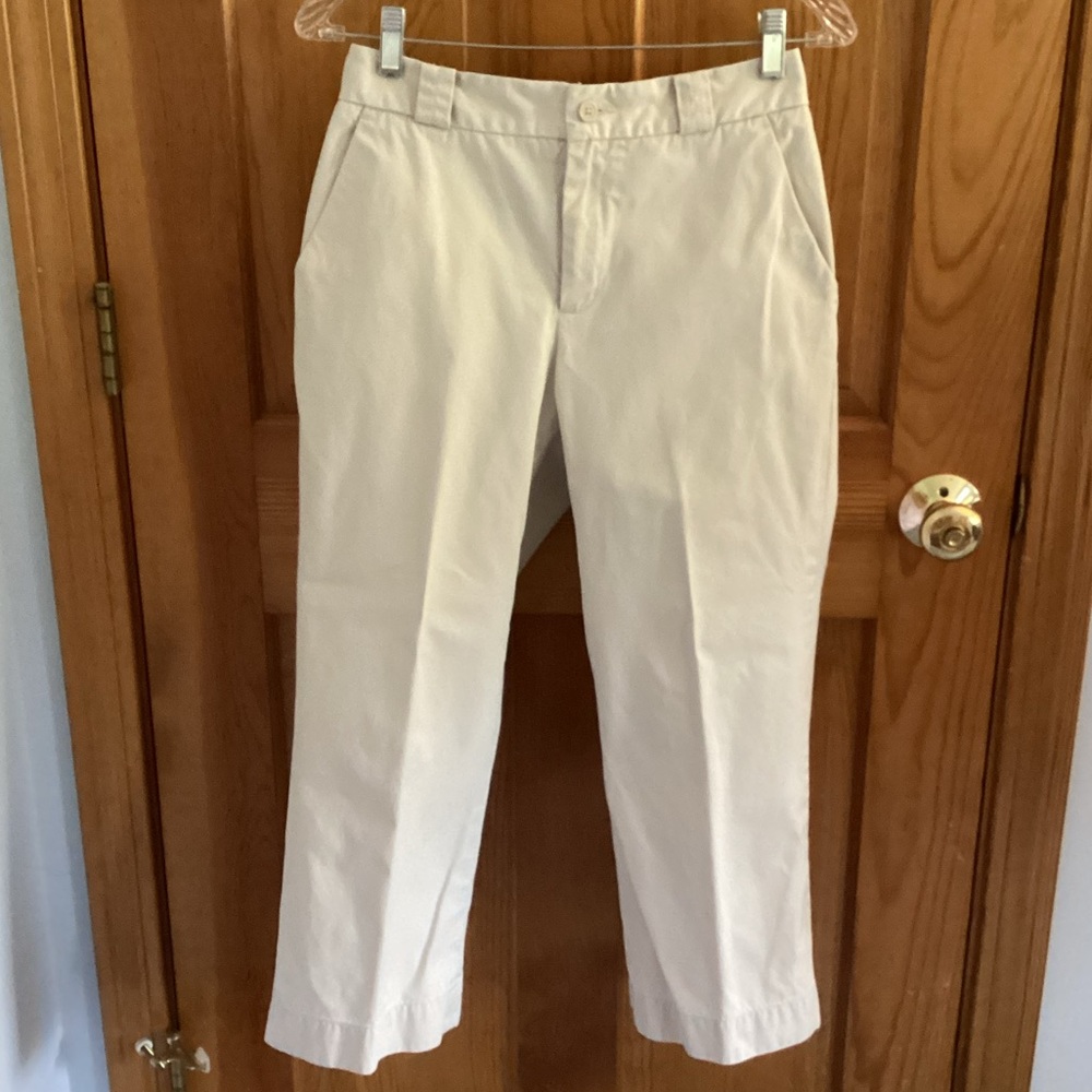 Vintage Gap cropped khakis. Size 6. Low-rise. 100% cotton.